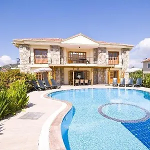 havuzlu-villa.hotelsofizmir.com/